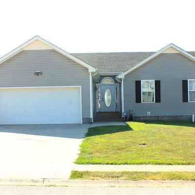 1368 Constitution Dr, Clarksville, TN 37042