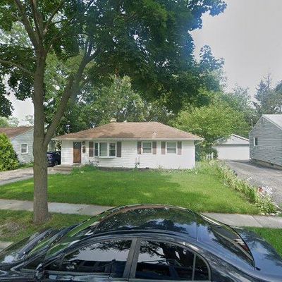 139 S Lincoln Ave, Mundelein, IL 60060