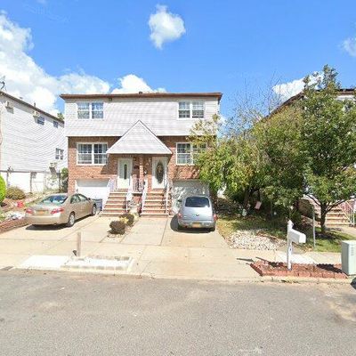 17 Notus Ave, Staten Island, NY 10312