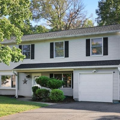 17 Pierson Dr, Hillsborough, NJ 08844