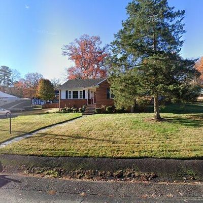 1704 Pamela Dr, Henrico, VA 23229