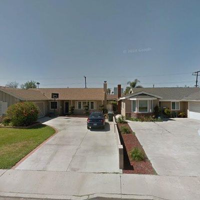 17061 Hague Ln, Huntington Beach, CA 92647