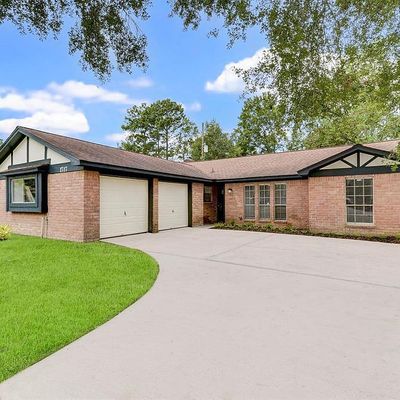 1717 Crest Hill Dr, Conroe, TX 77301