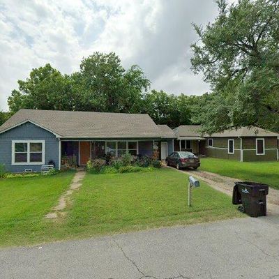 1719 S Fannin Ave, Denison, TX 75020