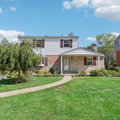 1734 Gina Dr, West Mifflin, PA 15122