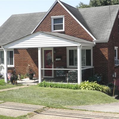 176 E Gilmore Ave, Trafford, PA 15085