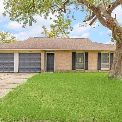 17618 Point Comfort Ln, Webster, TX 77598