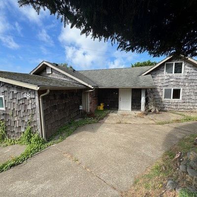 18 Reeves Cir, Yachats, OR 97498