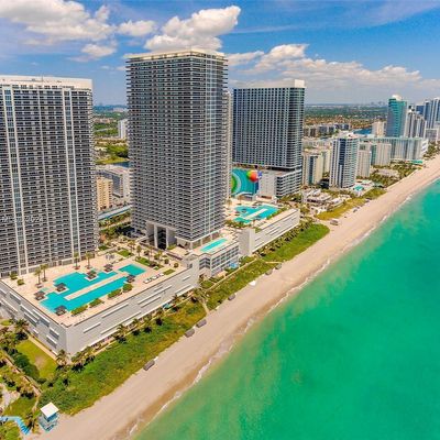 1800 S Ocean Dr #3908, Hallandale Beach, FL 33009