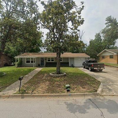 1801 Murray Ave, Rockdale, TX 76567