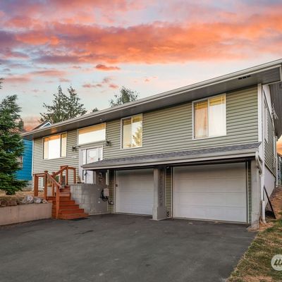 1817 Harris St, Kelso, WA 98626