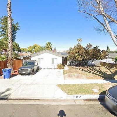 18615 Community St, Northridge, CA 91324