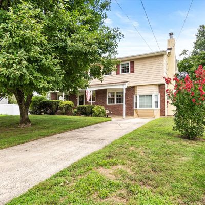 19 Clive Ct, Ewing, NJ 08638