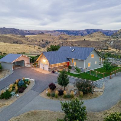 19 Miller Rd, Chelan, WA 98816