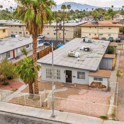 1905 Santa Paula Dr, Las Vegas, NV 89104