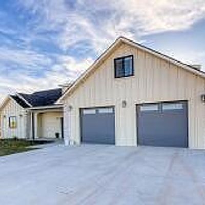 15521 Us 14, Moorcroft, WY 82721