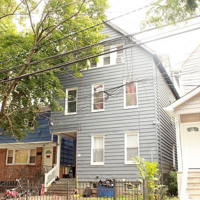 16 Alexander St, Newark, NJ 07106