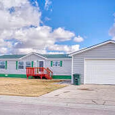 1602 Limecreek Ave, Gillette, WY 82716