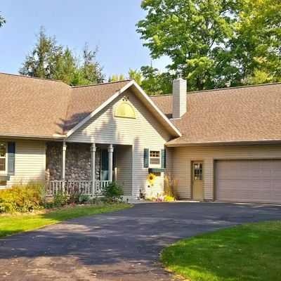 16191 Jesinski Rd, Mountain, WI 54149