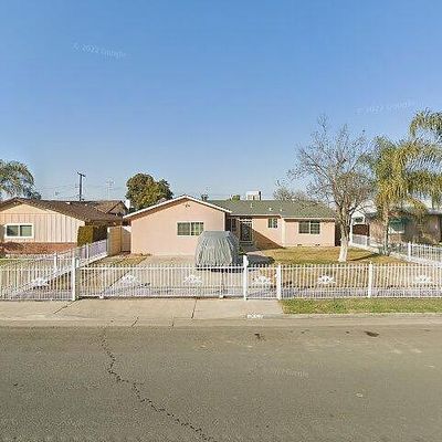 1635 17 Th Pl, Delano, CA 93215