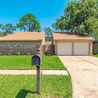 16407 Tibet Rd, Friendswood, TX 77546