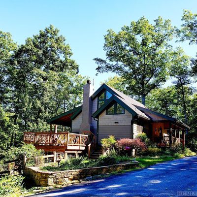 165 Jackson Avenue, Lake Toxaway, NC 28747