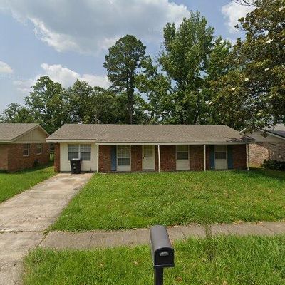 16813 Vermillion Dr, Baton Rouge, LA 70819