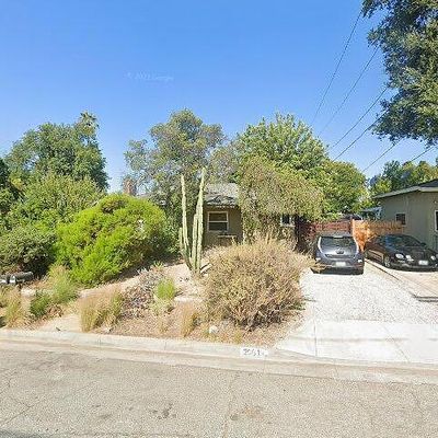 2061 Alta Pasa Dr, Pasadena, CA 91104