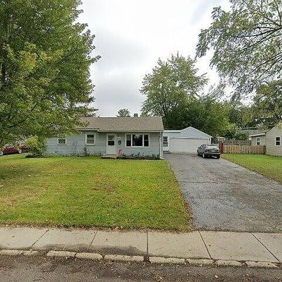 210 Caddy Ave, Carpentersville, IL 60110