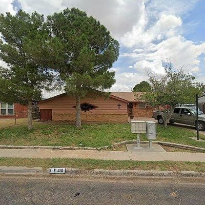 210 N Eisenhower Dr, Midland, TX 79703