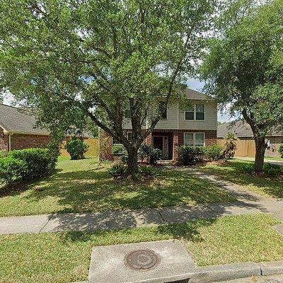 2103 Winding Springs Dr, League City, TX 77573