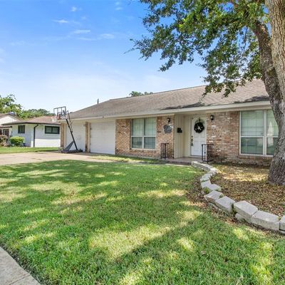 2109 Harper Dr, Pasadena, TX 77502