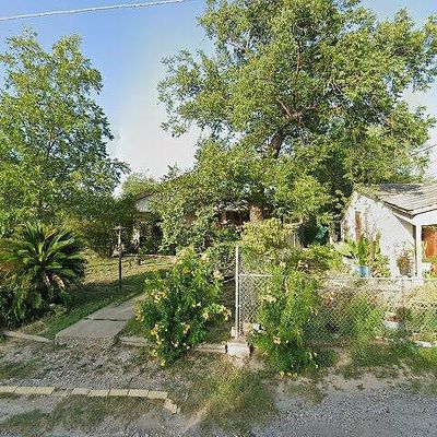 211 Arteaga St, Del Rio, TX 78840