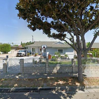 2113 W 11 Th St, Santa Ana, CA 92703