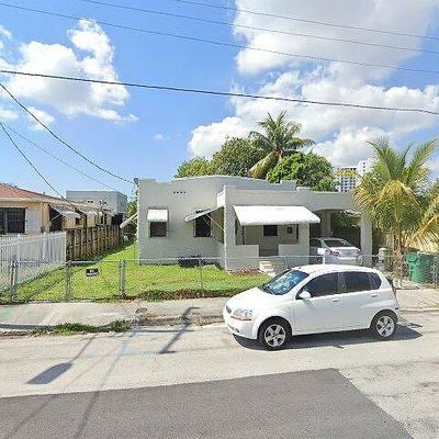 2132 Nw 2 Nd St, Miami, FL 33125