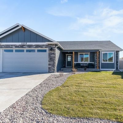 2134 Pack Saddle Rd, Cheyenne, WY 82001