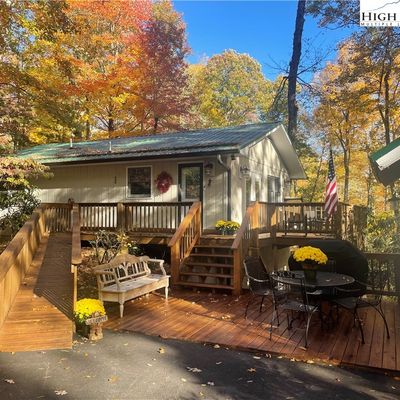 214 Spruce Pine Rd, Newland, NC 28657