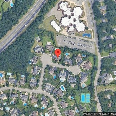 22 Turnberry Ct, Dix Hills, NY 11746