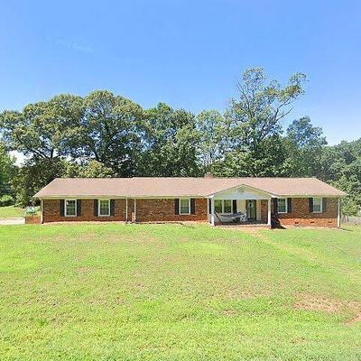 220 Millwood Ln, Wellford, SC 29385