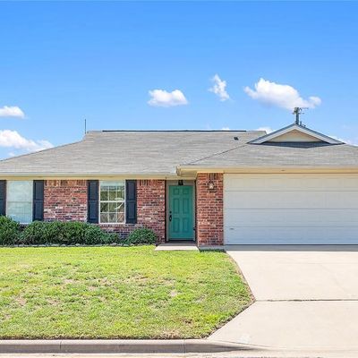 2207 8 Th St, Brownwood, TX 76801