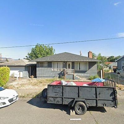 2209 E 13 Th St, The Dalles, OR 97058