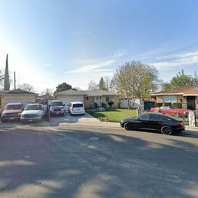 2221 Somerset Dr, Stockton, CA 95205