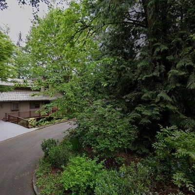 2230 Sw Scenic Dr, Portland, OR 97225