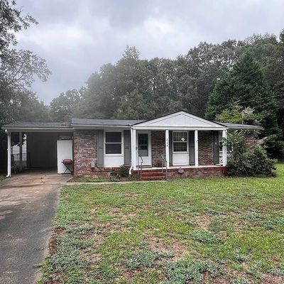 228 Roslyn Ln, Jackson, GA 30233