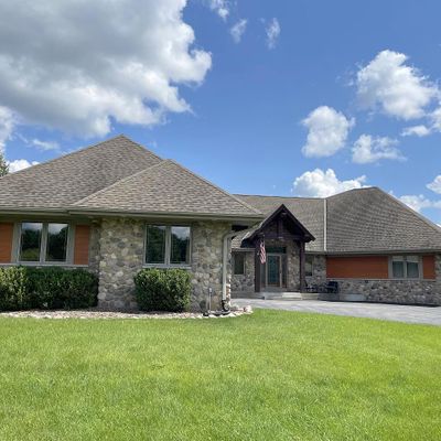 229 Cypress Pt, North Prairie, WI 53153