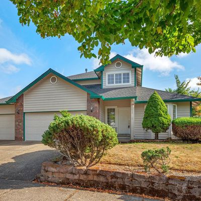 1952 Ne 51 St Ave, Hillsboro, OR 97124