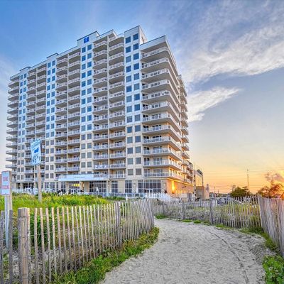 2 48 Th St #402, Ocean City, MD 21842