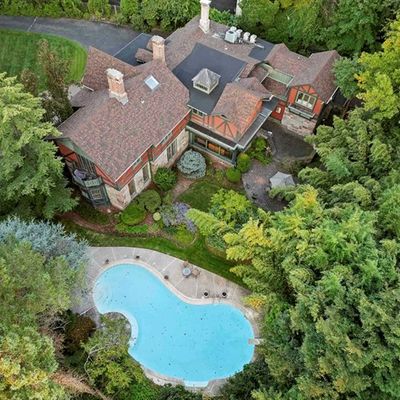 20 Forest Rd, Tenafly, NJ 07670