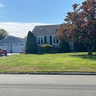 20 Millwood Dr, Branford, CT 06405