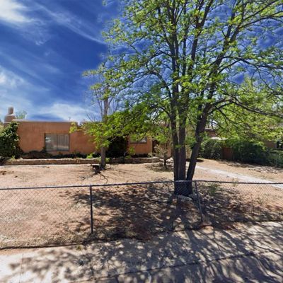 2004 Hopi Rd, Santa Fe, NM 87505